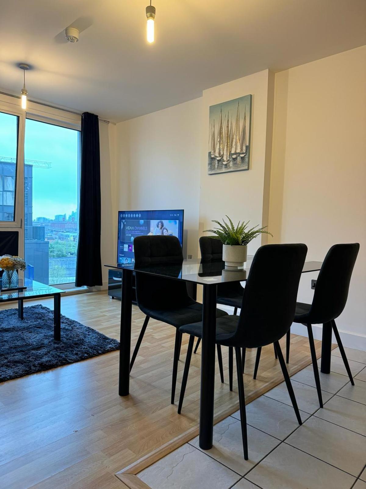 Spacious 2 Bedrooms Apartment In Stratford London Ngoại thất bức ảnh