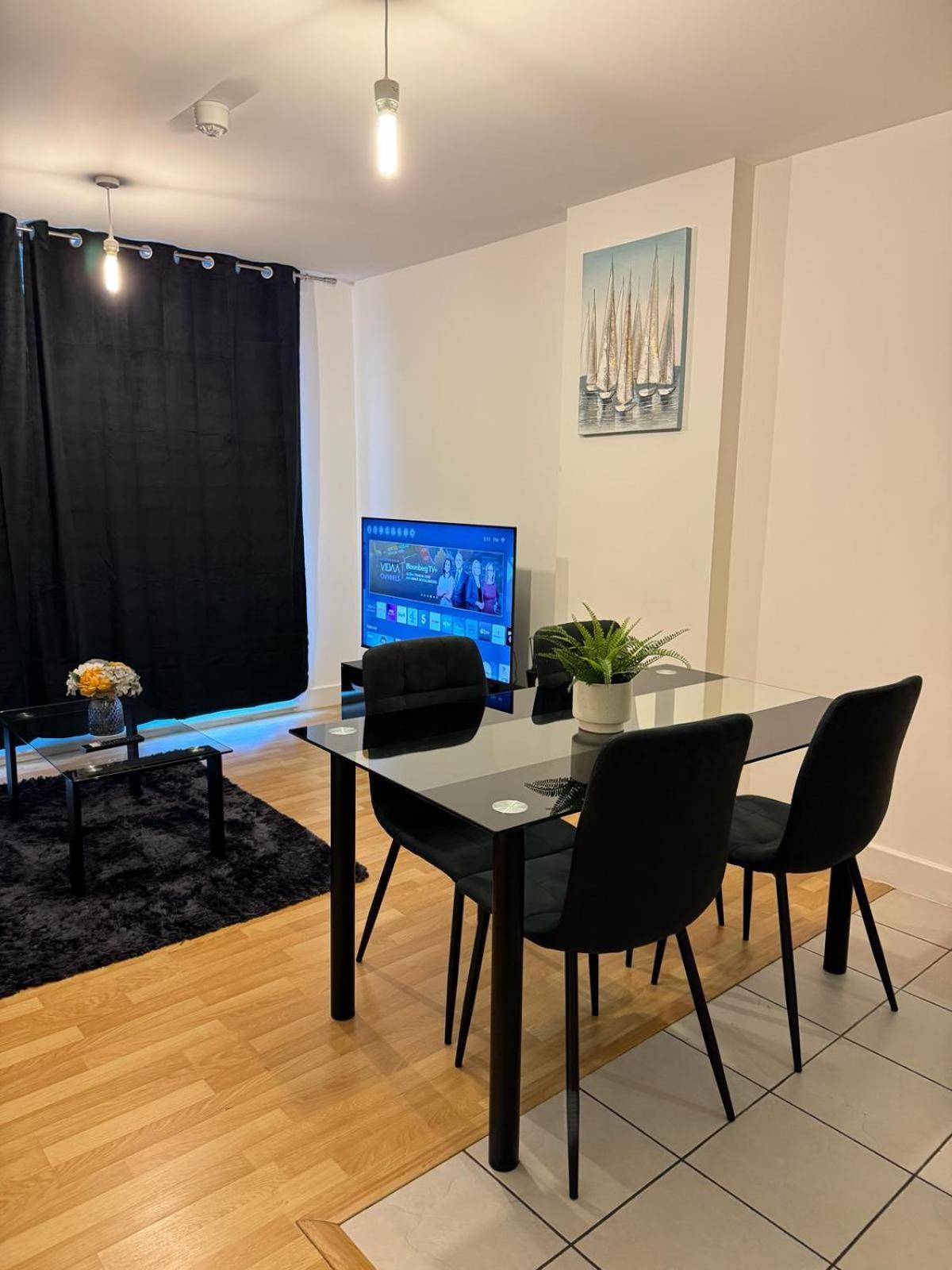 Spacious 2 Bedrooms Apartment In Stratford London Ngoại thất bức ảnh