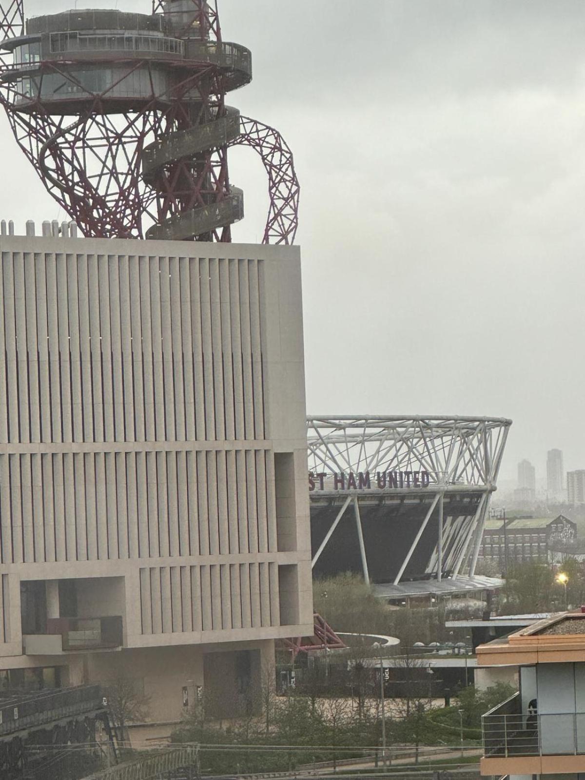 Spacious 2 Bedrooms Apartment In Stratford London Ngoại thất bức ảnh